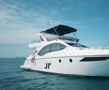 Sanya: Yacht or Catamaran Sailing Experience