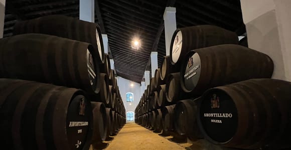 Jerez: Geführte Tour durch die Weinkellerei mit Weinverkostung