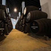 Jerez: Geführte Tour durch die Weinkellerei mit Weinverkostung