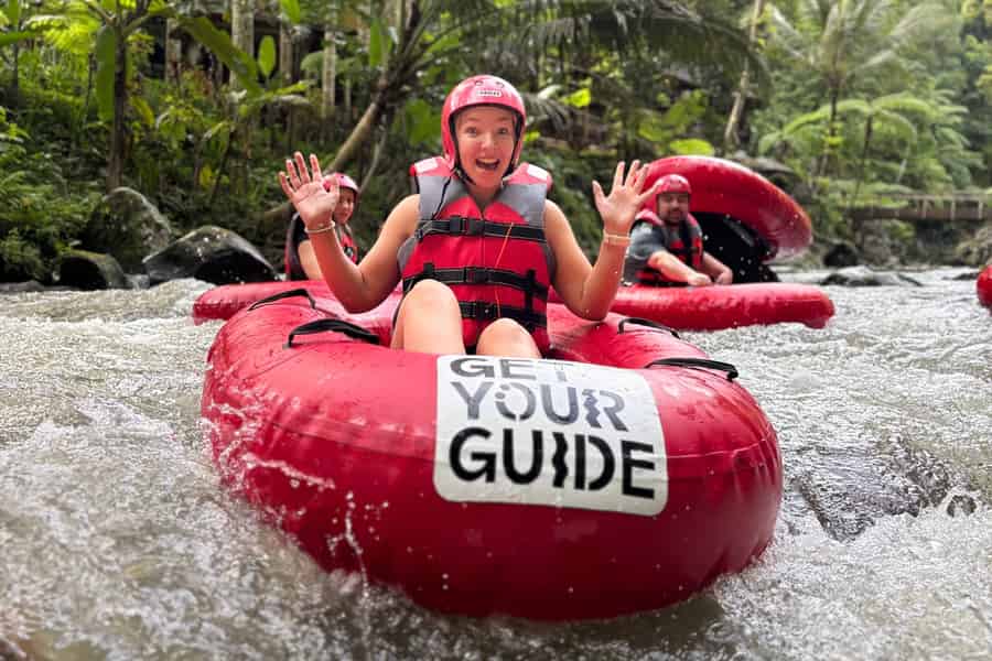 Ubud: Pakerisan Jungle River Tubing Abenteuer mit Mittagessen. Foto: GetYourGuide
