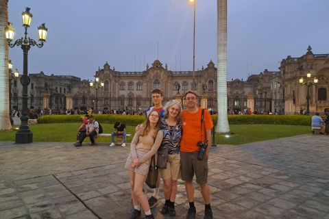 Lima : Visite privée du centre historique, de Miraflores et des catacombesVisite du centre historique, des catacombes et de Miraflores