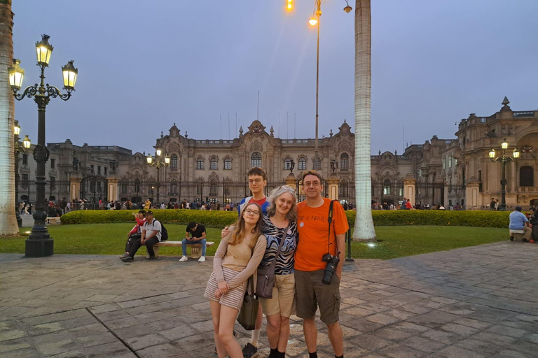 Lima : Visite privée du centre historique, de Miraflores et des catacombesVisite du centre historique, des catacombes et de Miraflores