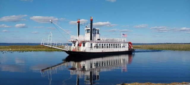 Visit Afternoon Riverboat Ride in Osceola, Nebraska