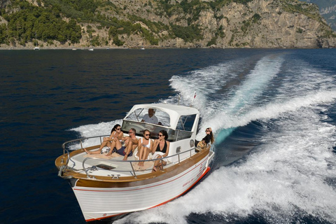 Positano: tour en barco por la costa de Amalfi con visita al pueblo de pescadores