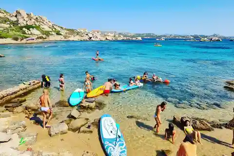 La Maddalena: Kayak Tour with Guide