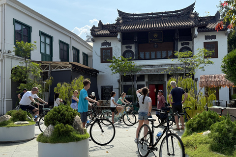 Singapore River & Marina Bay | 2 Hours Bike Tour