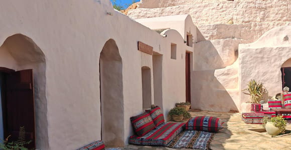 Djerba-Zarzis: One-night safari in Berber tents.