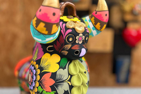 PAINT YOUR OWN PUCARÁ BULL WITH OUR PAINTING WORKSHOP