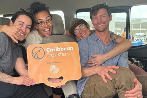 Cancun Airport: Shuttle to Hotels in Cancun & Riviera Maya