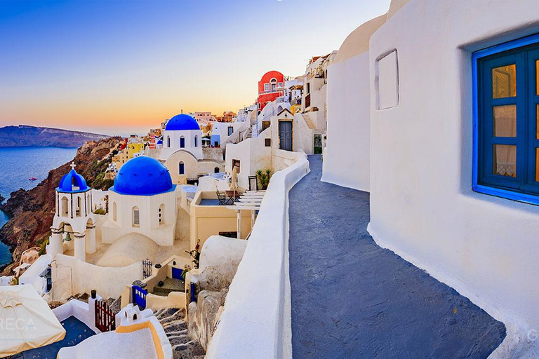 Experiencia privada en Santorini con un conductor-guía localTour privado de 4 horas por Santorini con tu conductor-guía