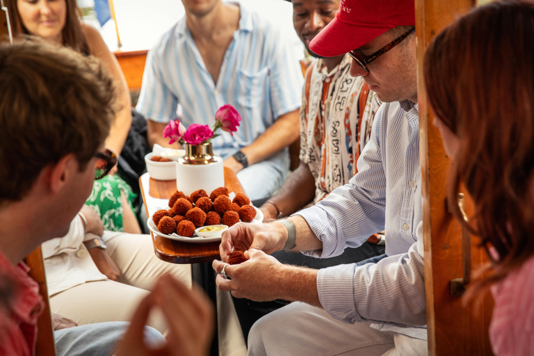 Amsterdam: 4-uur durende food- en grachtentour