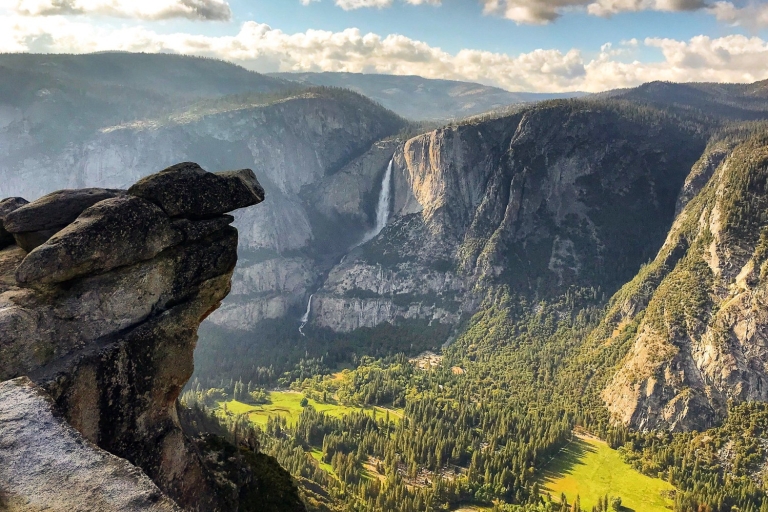 Yosemite Valley: 3-tägiges Camping-AbenteuerBudapest: Tour über die Weihnachtsmärkte & Glühwein