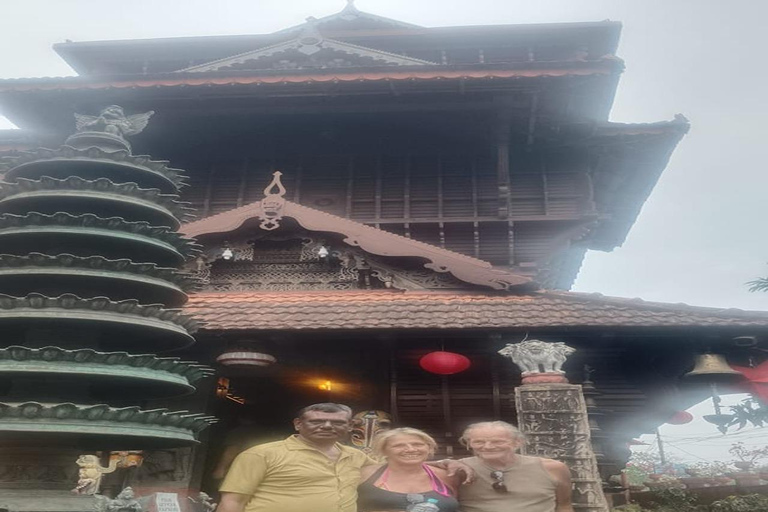 Kochi: Tuk-Tuk-Ausflug mit versteckten SchätzenKochi: Ausflug mit dem Tuk-Tuk zu versteckten Schätzen