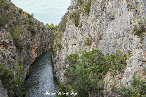 Chulilla: Cañón del Turia, Charco Azul, Puentes Colgantes...Viaje en grupo reducido