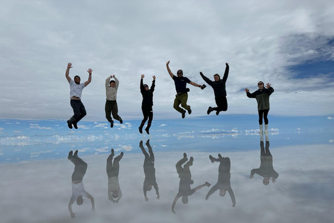 From San Pedro de Atacama: Uyuni Salt Flats 4 Days