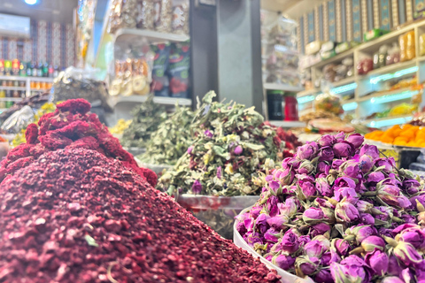 Baku Food Tour: 10+ Tastings, Tea Set & Local Spices Small group (max 10 people)