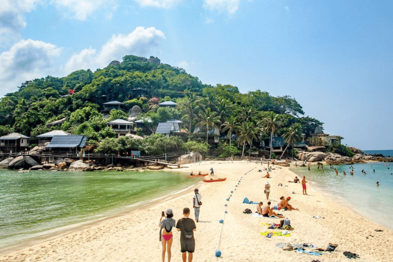 Ko Tao: Vintage Boat-Small Group Snorkeling Day Trip w/Meals