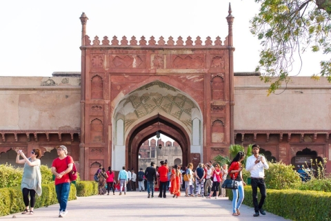 Private 5 Tage Goldenes Dreieck geführte Tour ab DelhiTour mit Auto, Fahrer, Reiseführer und 5-Sterne-Hotelunterkunft