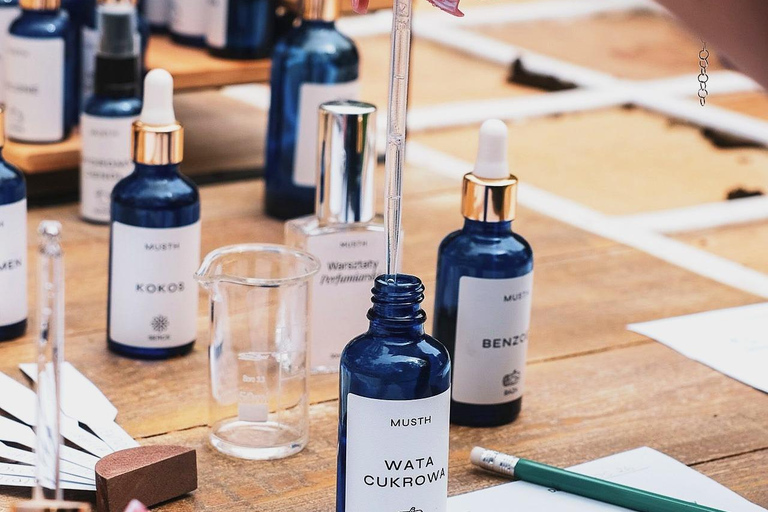 Gdańsk: Perfume Creation Workshop with Profesional Perfumer