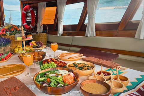 Krabi: Luxury Sunset Cruise to Hong Island Private Tour Half Day : Afternoon Tour