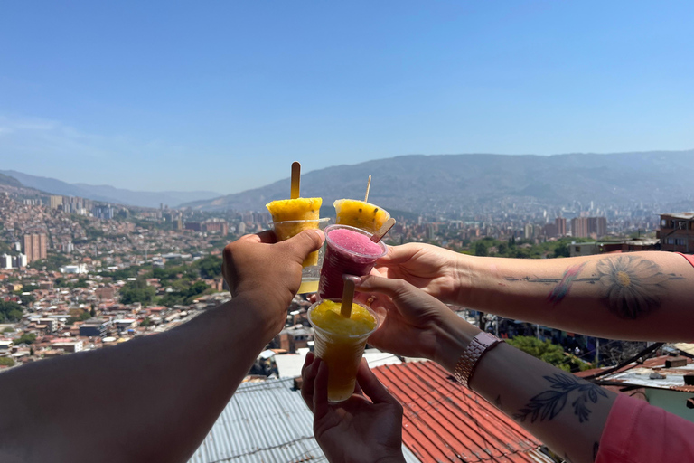 Medellín:Comuna 13 histoire-alimentation-peinture à la bombeTour d'Espagne