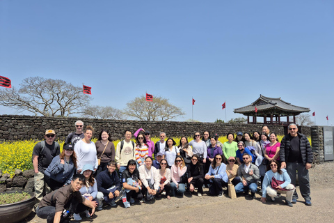 Jeju: Small-Group UNESCO Highlights Tour for Cruise Guests