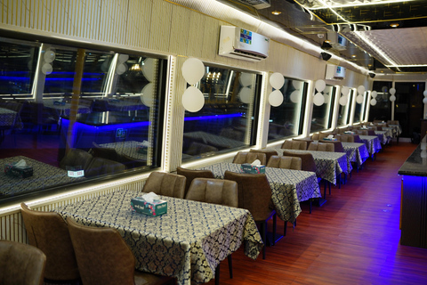 Dubai Marina Dinner Cruise with Buffet & Live Entertainment