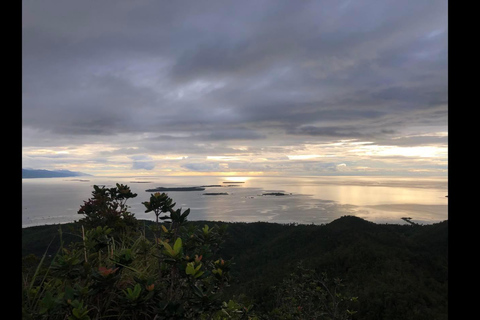 Puerto Princesa: Trekking o wschodzie słońca na górze Magarwak