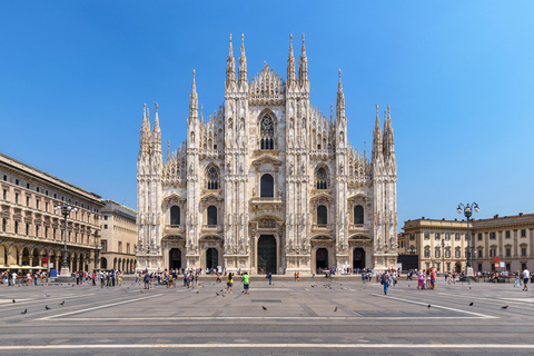 Milan Duomo Combo: Skip-the-Line Guided Tour & Rooftop Lift Spanish Speaking Option