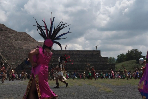 Excursión a Tula: Admira los colosales guerreros de piedra y las ruinas místicas