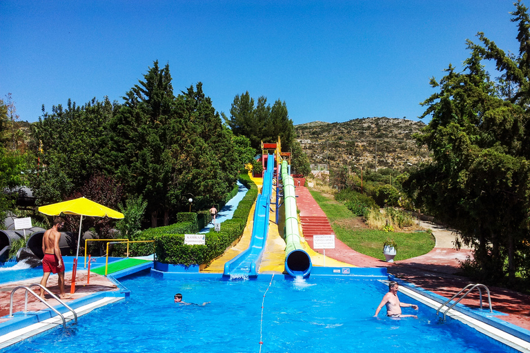 Chersonissos: Acqua Plus Waterpark toegangskaartjeVervoer vanuit Rethymnon-Georgioupolis-Bali