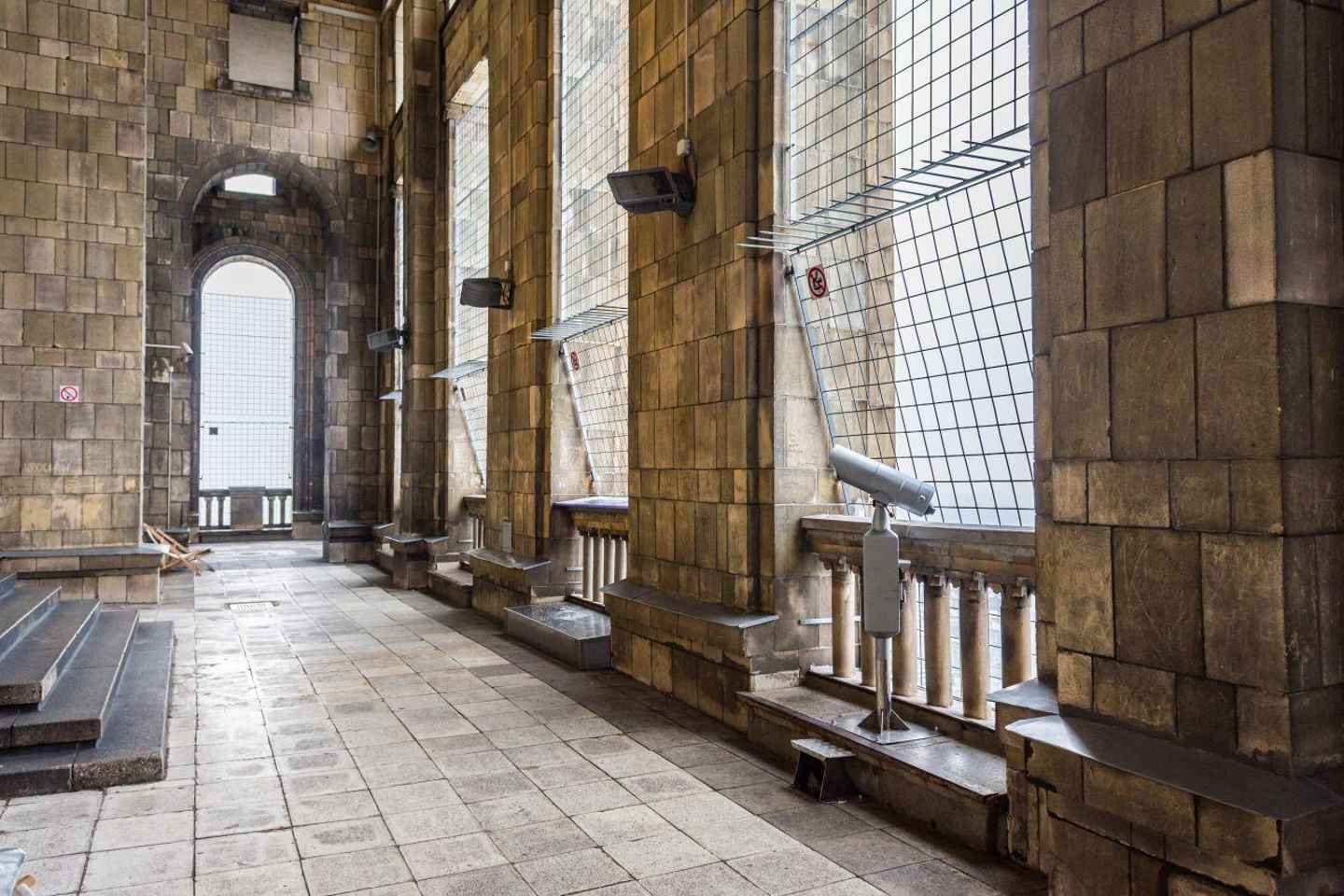 Warsaw: Palace of Culture & Warsaw City Center Private Tour