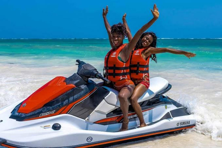 Sansibar: Kiwengwa Beach mit Jet-Ski-Abenteuer.Sansibar: Kiwengwa Beach mit einem Jet-Ski-Abenteuer.