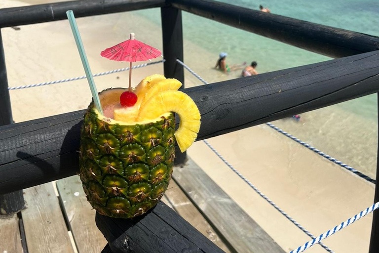 Cartagena: Sol y Papaya Beachclub - Daytour in Isla Grande!