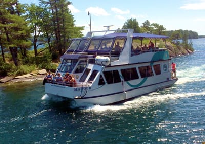 Brockville, 1000 Islands Cruise - Housity