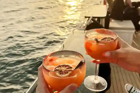 Catamarán Lucile | La Grande Motte Camargue Sax & Grill