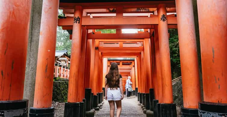 Kyoto: Nijo Castle, Kiyomizu & Fushimi Inari Guided Tour photo 2