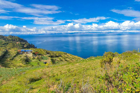 Vanuit La Paz: Dagtocht naar het Titicacameer en het Zonne-eilandVanuit La Paz: Titicacameer en zonne-eiland dagtocht