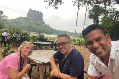Kandy to Sigiriya Day Tour with Roti Class Experience