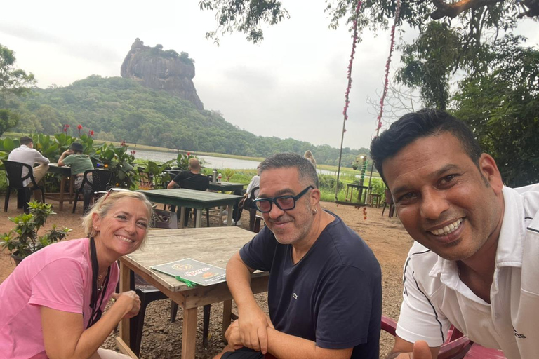 Kandy to Sigiriya Day Tour with Roti Class Experience
