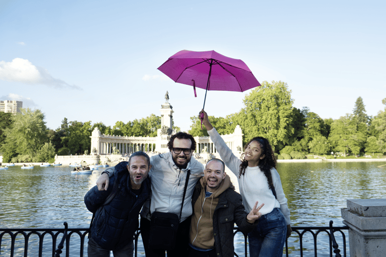 Madrid: Retiro Park Deluxe with Hidden Stories Small Group El Retiro Tour + Rum Tasting