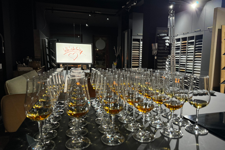 Dresden: Whisky Tasting Experience with Expert Guidance