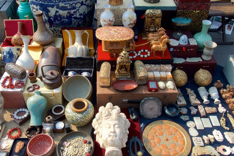 Beijing Private Tour: Panjiayuan Antique Market&amp;798 Art Zone