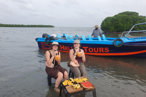 Negombo City Tour & Lagoon Boat safari with Fruit Tasting