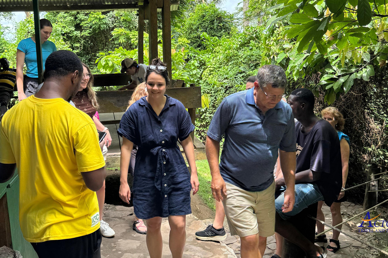 رحلة خاصة لمدة 3 أيام إلى غانا التاريخية والساحلية