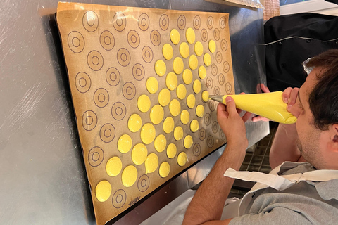 Paris: Macaron Baking Class
