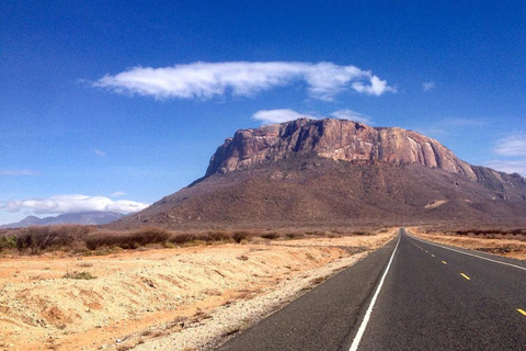 Nairobi: 4-Day Chalbi Desert & Lake Turkana Expedition