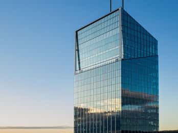 Gdańsk: Olivia Star Vistas al cielo, cena y cócteles