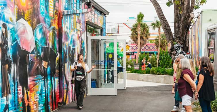 Miami: Wynwood Walls, Galleries, and Murals Guided Tour photo 8