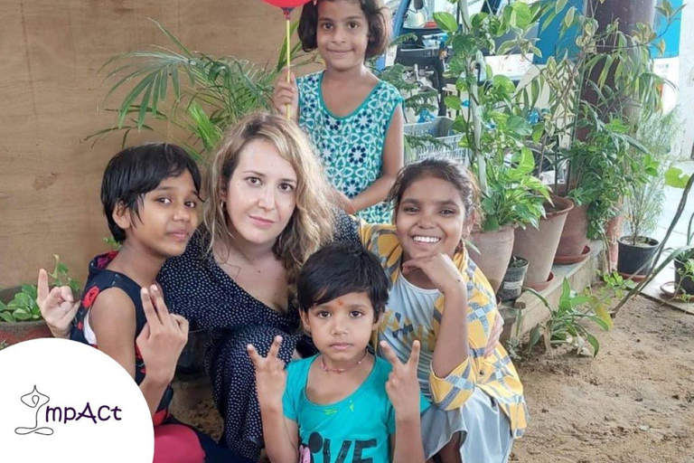 SBB Volunteer abroad at the Educational Centre in Slums SBB Volunteer at an Educational Centre in Slums